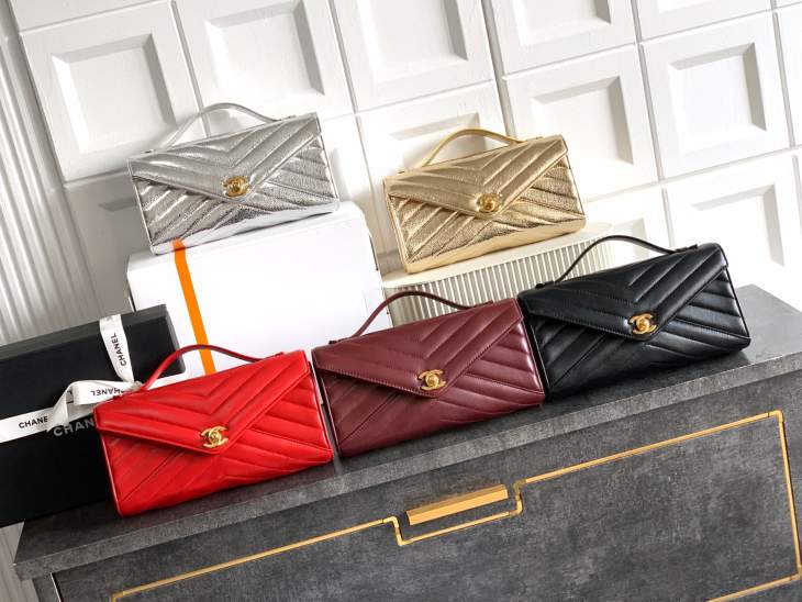 Picture of Chanel Handbags 2 _SKUfw239845111fw